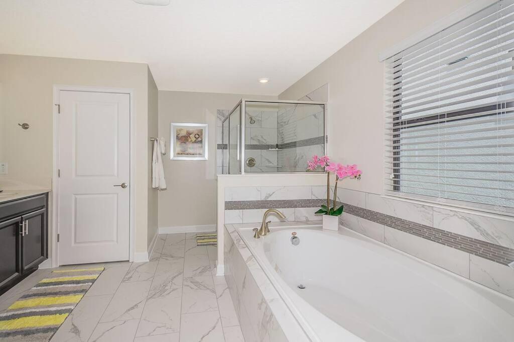 Luxury Villa Inside Storey Lake, Kissimmee - No Extra Fees Eksteriør bilde